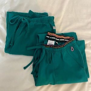 2 Hunter green scrubs pants XSP